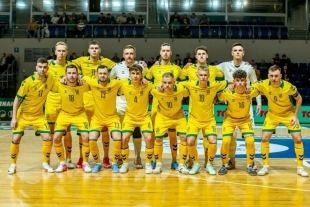 Futsal rinktinė gavo pamokų draugiškame turnyre Jonavoje